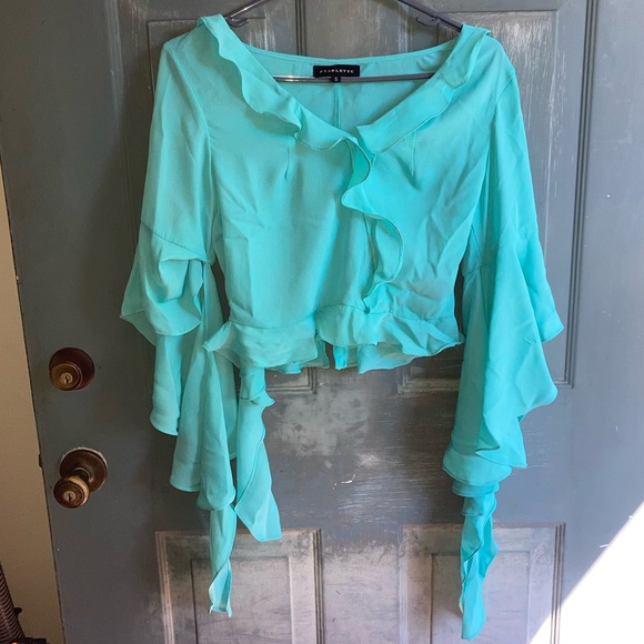NWT Ruffled Crop Top - Picture 8 of 13